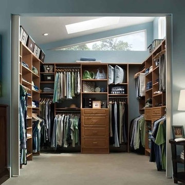 Closets / Wardrobes