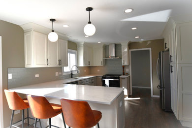 Kitchen photo in Chicago