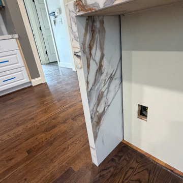Custom Kitchen Countertops – Miter Edge & Waterfall