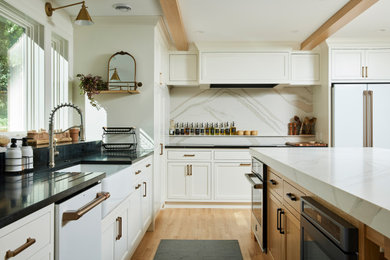 Kitchen - contemporary kitchen idea in Minneapolis