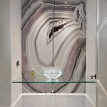 Paintings and wall portraits
