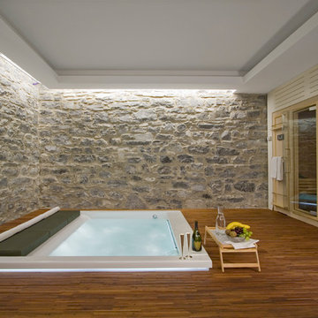 Area wellness con idromassaggio