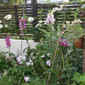Pottery Garden