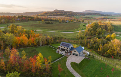 In Vermont, a Zero-Energy Modern Farmhouse-Style Home