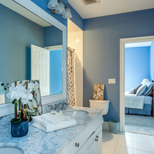 Upstairs bath colors
