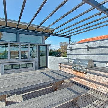 Pleasure Point Contemporary Beach House