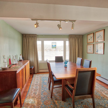 Dining Room In a Connecticut Lake House