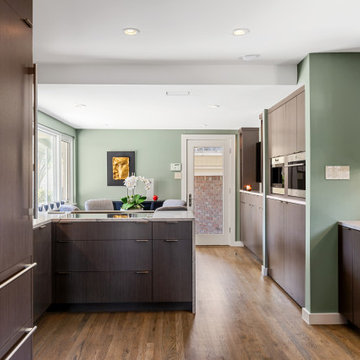 West Highland Park Revival: Blending Contemporary Charm with MidCentury