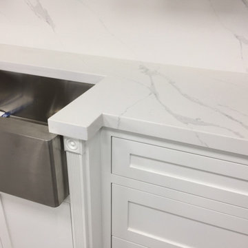 White Kitchen Design in Unique Calacatta by Compac