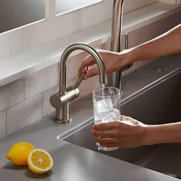 InSinkErator Indulge Modern Hot/Cool Faucet (FHC3300)