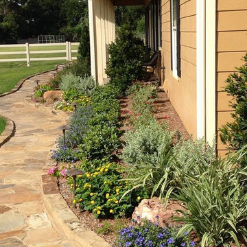 Eclectic Landscape in Houston, TX