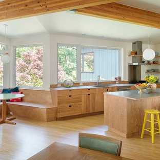 75 Beautiful Kitchen With Medium Tone Wood Cabinets And Laminate