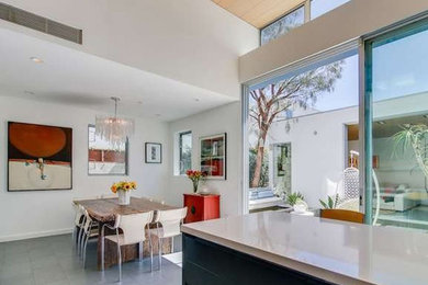 Dining room - contemporary dining room idea in Los Angeles