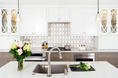 Example of a large classic kitchen design in DC Metro
