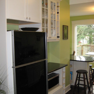 Kits Character Home - Traditional Kitchen