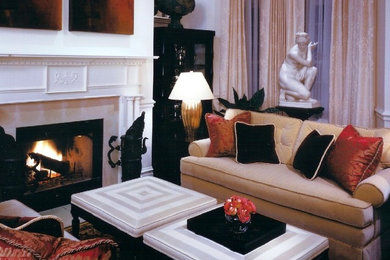 Example of a trendy living room design in Chicago
