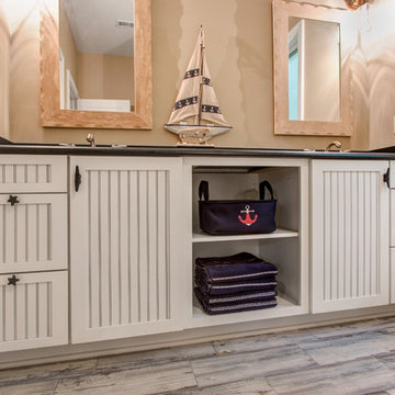 Lake Home Kids Bath