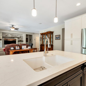 Two toned Kitchen in Chandler