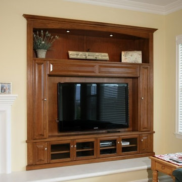Entertainment Centers & Built-in Niches