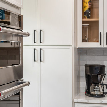 Hybrid Kitchen Remodel Done With a New Island