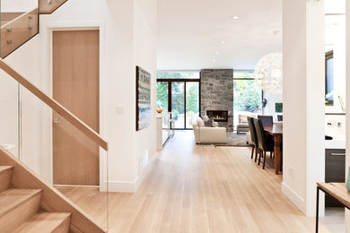 Minimalist entryway photo in Toronto