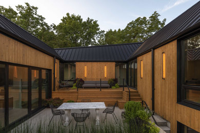 Exterior home idea in Other