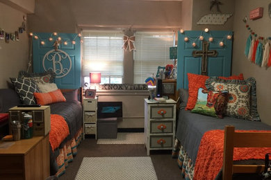 Small eclectic guest carpeted bedroom photo in Other with no fireplace