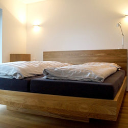 Schwebendes Doppelbett in Eiche - Beds