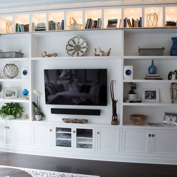 Dumbo Custom White Media Built-in