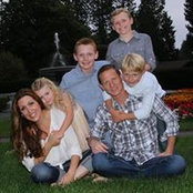 Julie Lewis's photo