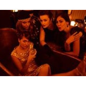 A V's photo