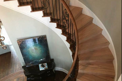 Staircase - staircase idea in Dallas