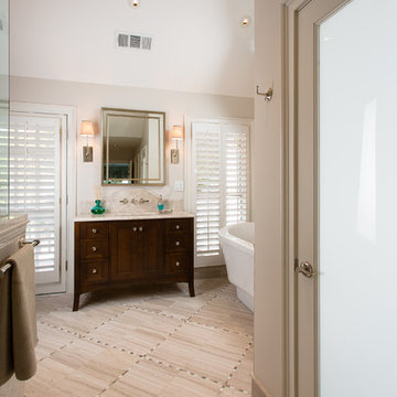 Huntcliff Cliff Master Bath