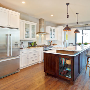 StarMark Cabinetry Traditional Kitchen in White and Mocha