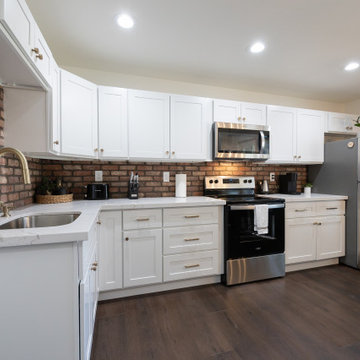 Catura Signature | Modin Rigid LVP Collection Traditional Customer Space | WA