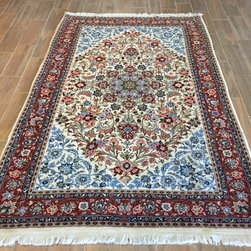 Traditional Rugs - Area Rugs