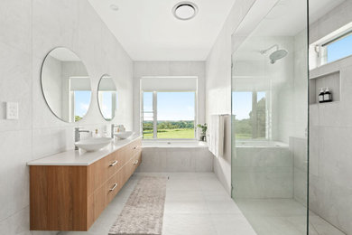 Inspiration for a bathroom in Sunshine Coast.