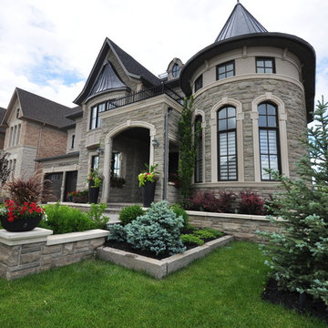 Frontyard in Kleinburg's The Boulevard