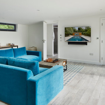 Poolside room in Saffron Walden