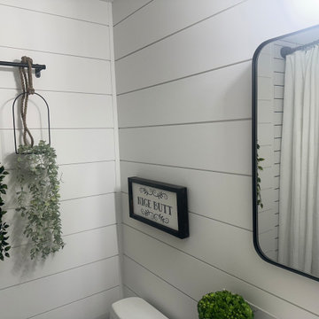 Complementary Contrasting Bathroom