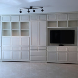 Shapiro EMI - Accent Chests And Cabinets