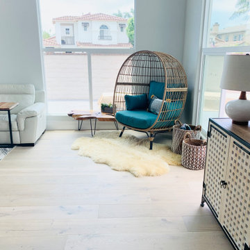 Living Room Leading to Great Kitchen