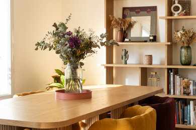 Idée de décoration pour une salle à manger vintage.