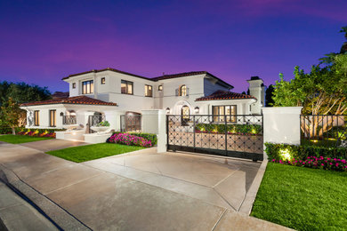 Exterior home idea in Orange County