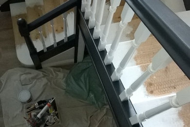 ハートフォードシャーにある低価格のトラディショナルスタイルのおしゃれな階段の写真