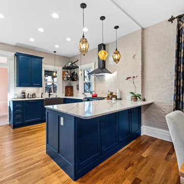 LATE 1800s VICTORIAN MAIN FLOOR REMODEL