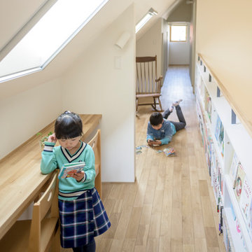 天塩の大きな屋根の家