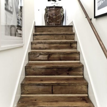 staircase wall decorating ideas