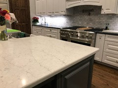 Help With Quartz Countertops Silestone Caesarstone Lg I Have The Silestone Pearl Jasmine On My Island And Love It