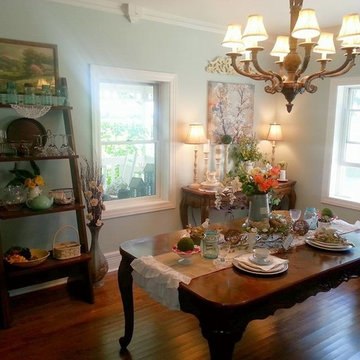 1909 American Foursquare Farmhouse-D.I.Y Home Makeover/Before & After Photos